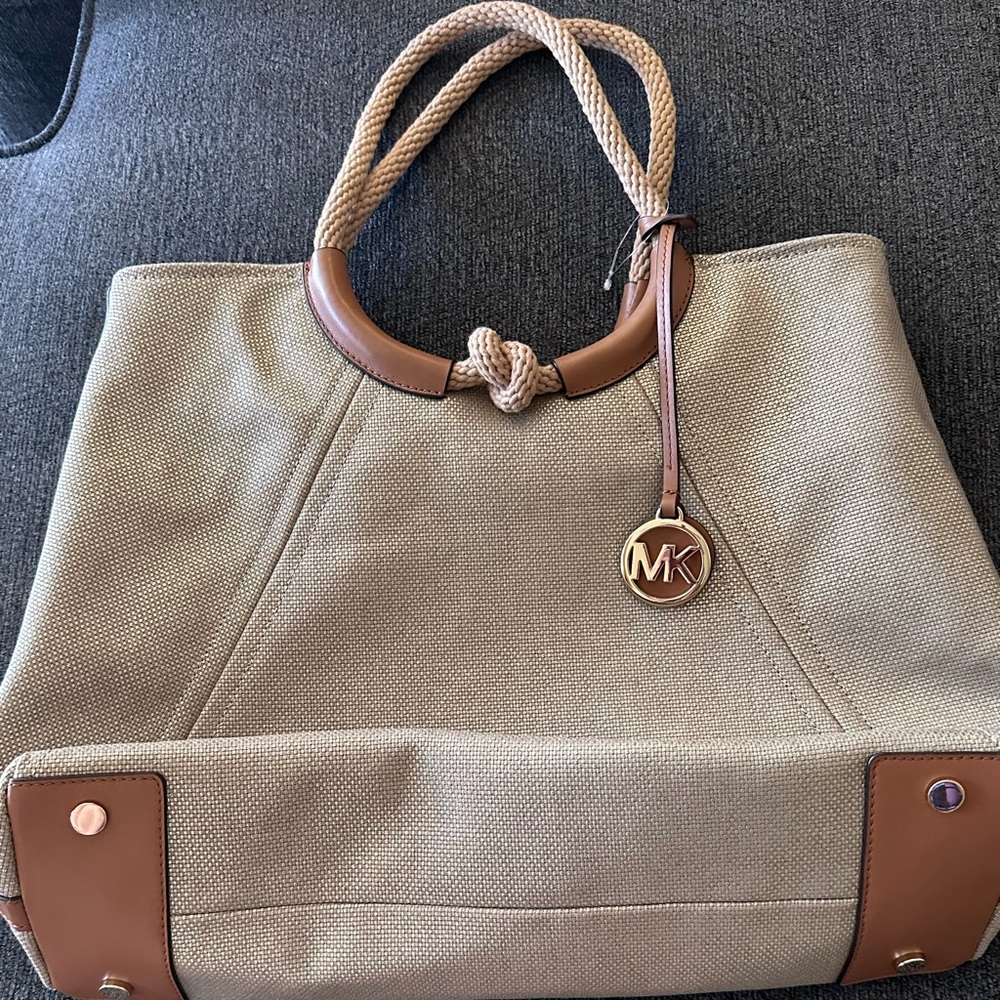 Michael Kors Isla Purse